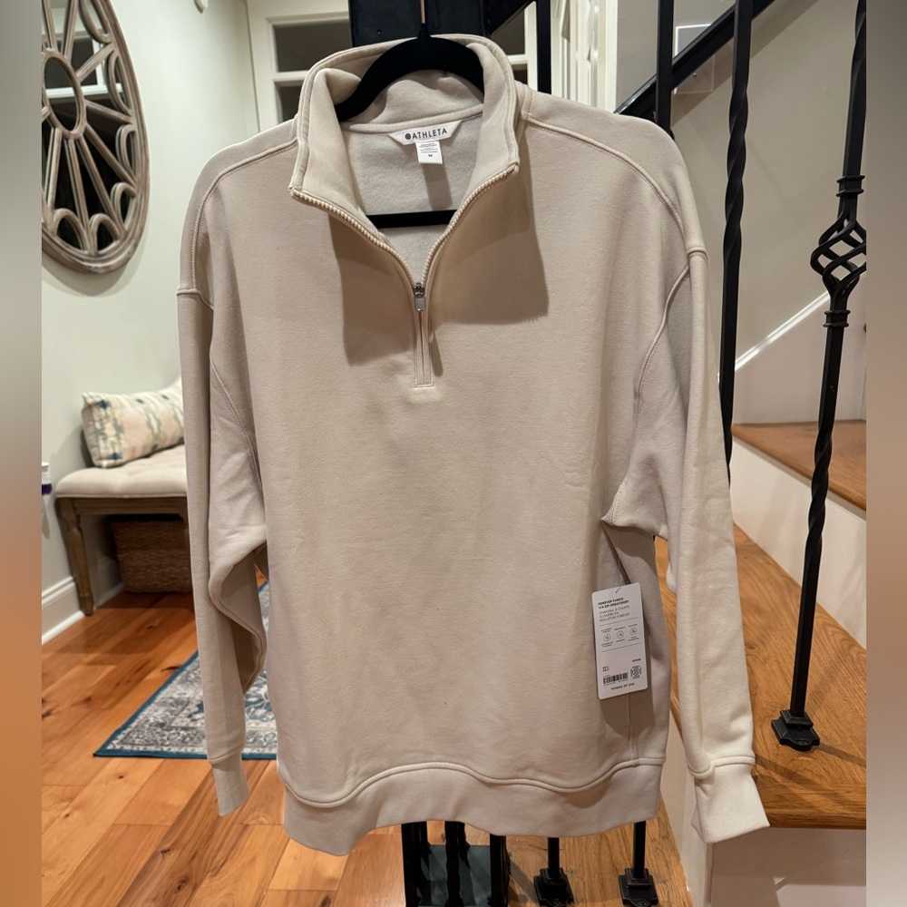Athleta ladies 1/4 zip fleece pullover.